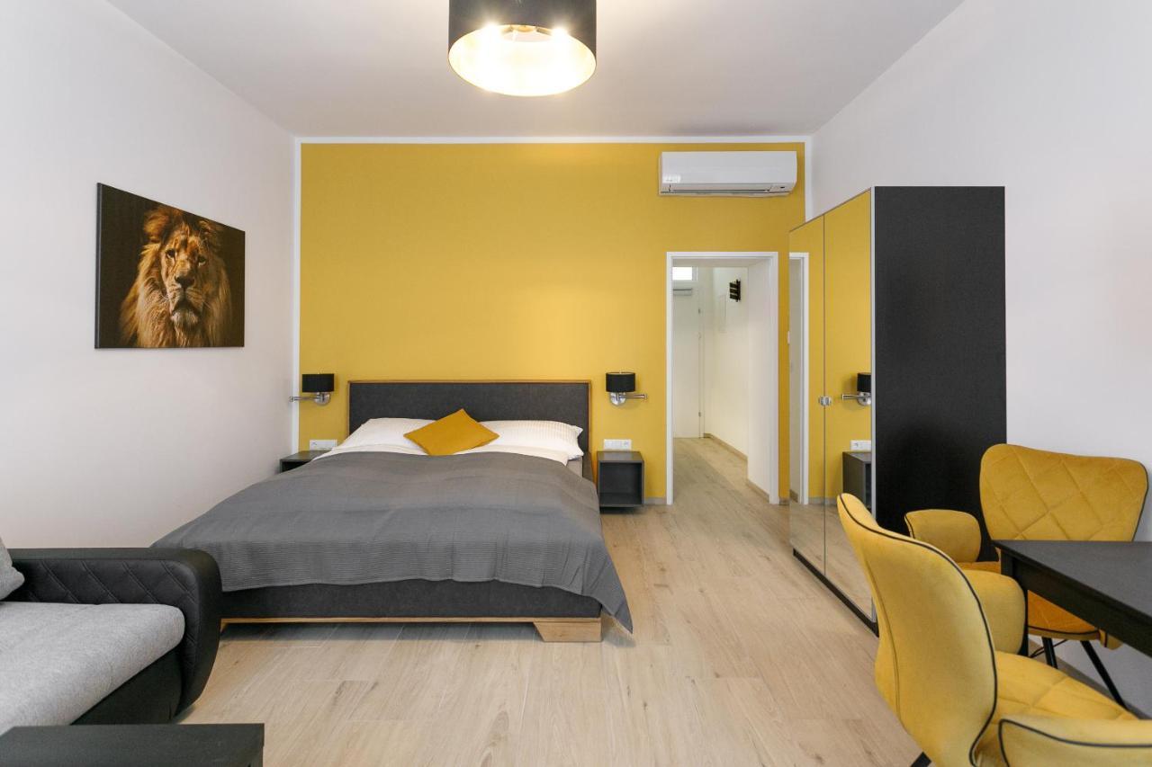 Wf-apartment Westbahnhof Apartment *