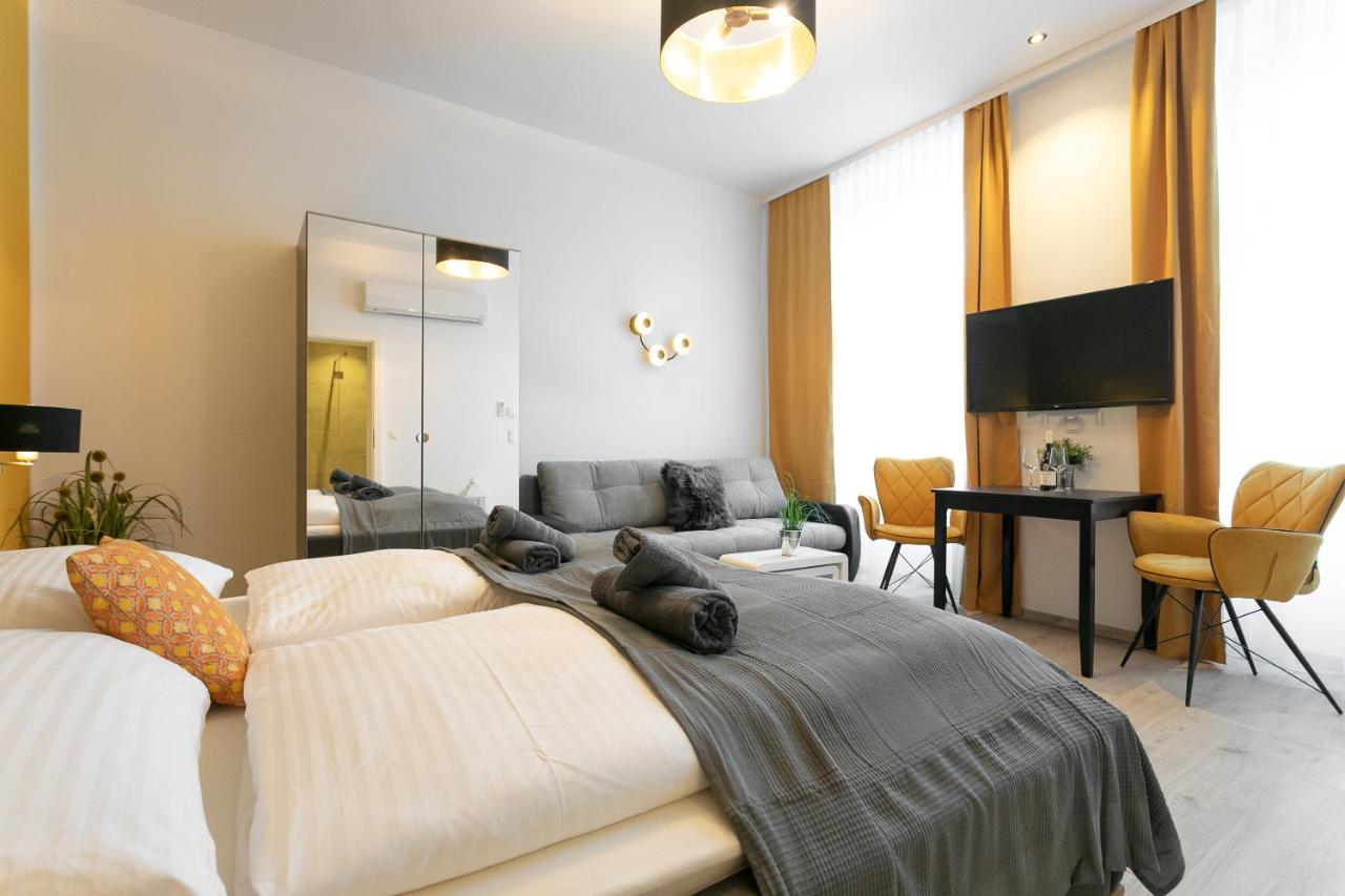 Wf-apartment Westbahnhof Apartment