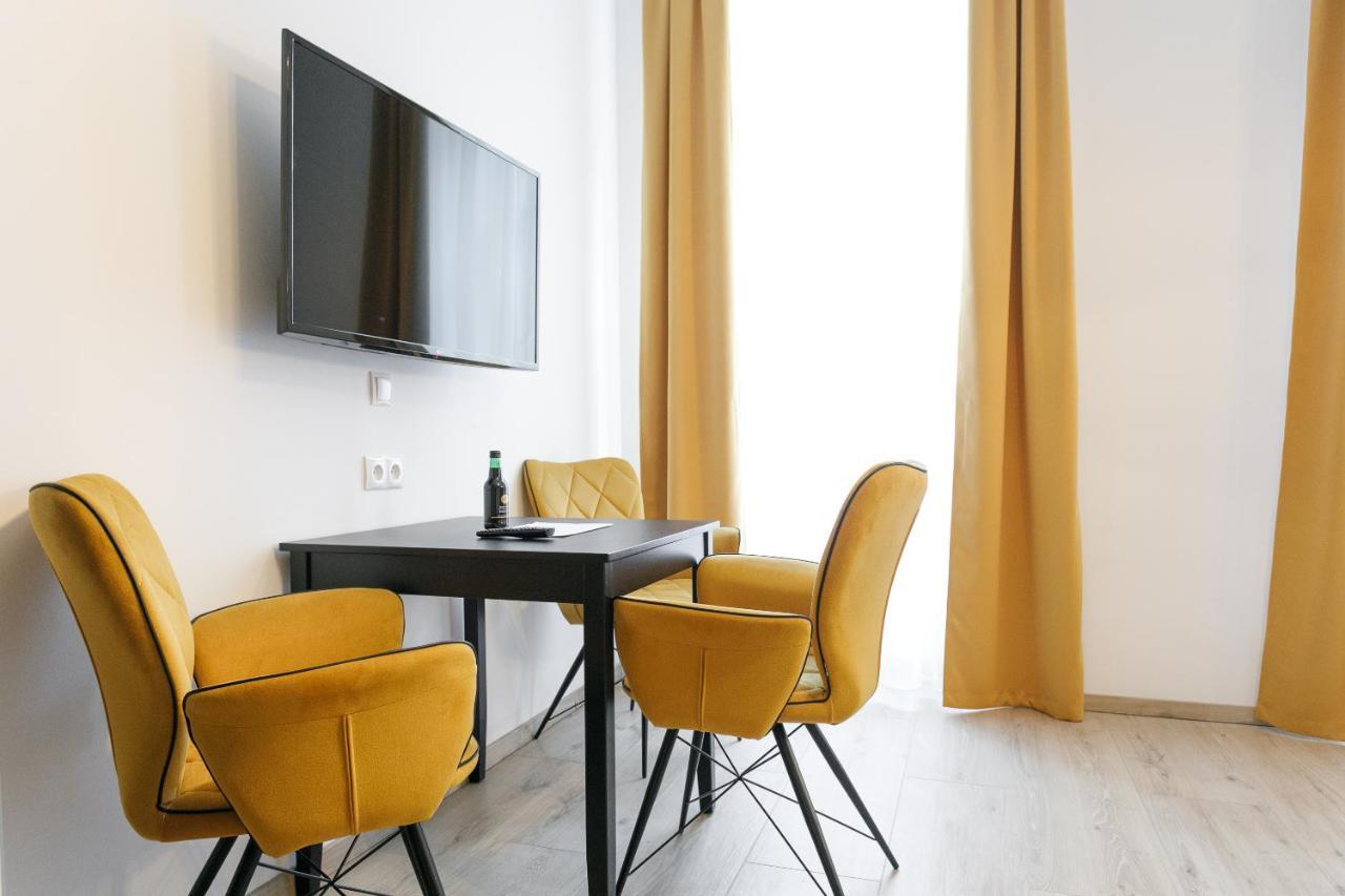 Wf-apartment Westbahnhof Apartment *