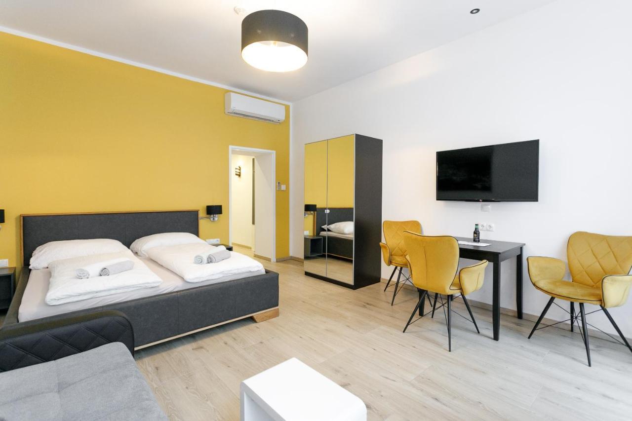 Wf-apartment Westbahnhof Apartment